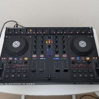 NATIVE INSTRUMENTS TRAKTOR KONTROL S4(DJミキサー)