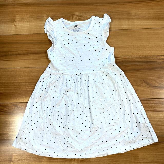 H&M(エイチアンドエム)のH&M デニム オーガニックコットン ワンピース 2枚セット 子供服 110 キッズ/ベビー/マタニティのキッズ服女の子用(90cm~)(ワンピース)の商品写真