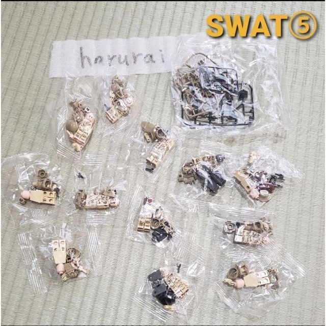 ☆レゴ互換品 特殊部隊SWAT⑤☆ ミニフィグ12体&武器 キッズ/ベビー/マタニティのおもちゃ(知育玩具)の商品写真