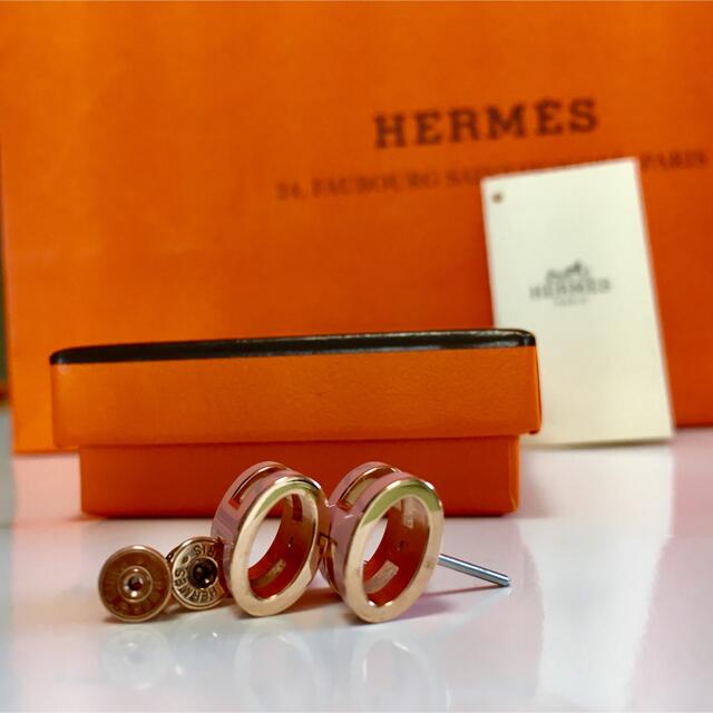 Hermes(エルメス)のDayshiy様専用【 HERMES 】ポップアップアッシュピアス　ピンク レディースのアクセサリー(ピアス)の商品写真