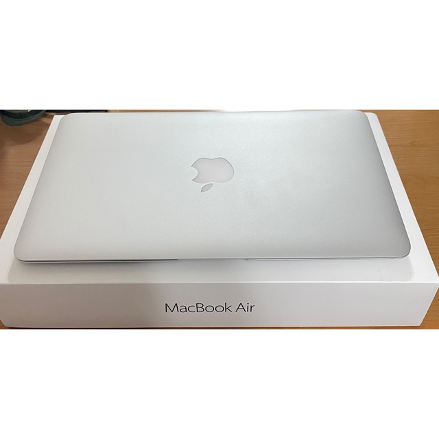 【おまけ付】正規品 MacBook Air 11インチ Early 2015PC/タブレット