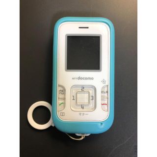 エヌティティドコモ(NTTdocomo)のガラケー　docomo HW-02C キッズケイタイ(携帯電話本体)