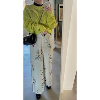 アメリヴィンテージ(Ameri VINTAGE)のAmeri◆UND NEVAEH SIDE CORD PANTS アイボリー S(カジュアルパンツ)