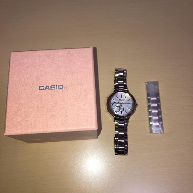 CASIO(カシオ)の中古　カシオシーン　レディース腕時計　SHB-200CG-9AJF レディースのファッション小物(腕時計)の商品写真