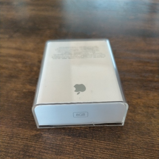 iPod(アイポッド)のipod nano 8Gb　黒 スマホ/家電/カメラのオーディオ機器(ポータブルプレーヤー)の商品写真