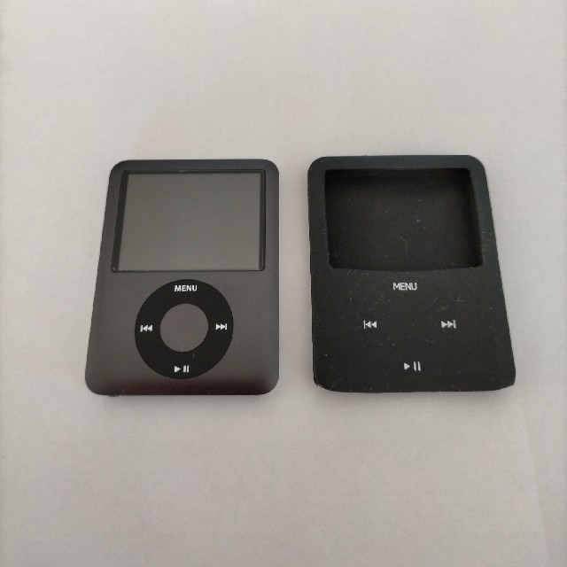 iPod(アイポッド)のipod nano 8Gb　黒 スマホ/家電/カメラのオーディオ機器(ポータブルプレーヤー)の商品写真