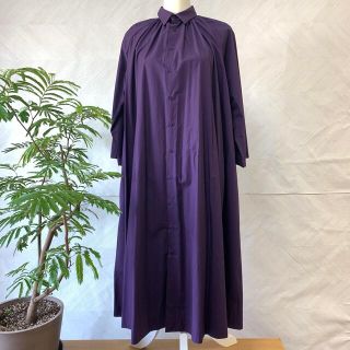 ヴェリテクール(Veritecoeur)の美品！THE FACTORY ギャザーシャツワンピース　purple 紫(ロングワンピース/マキシワンピース)