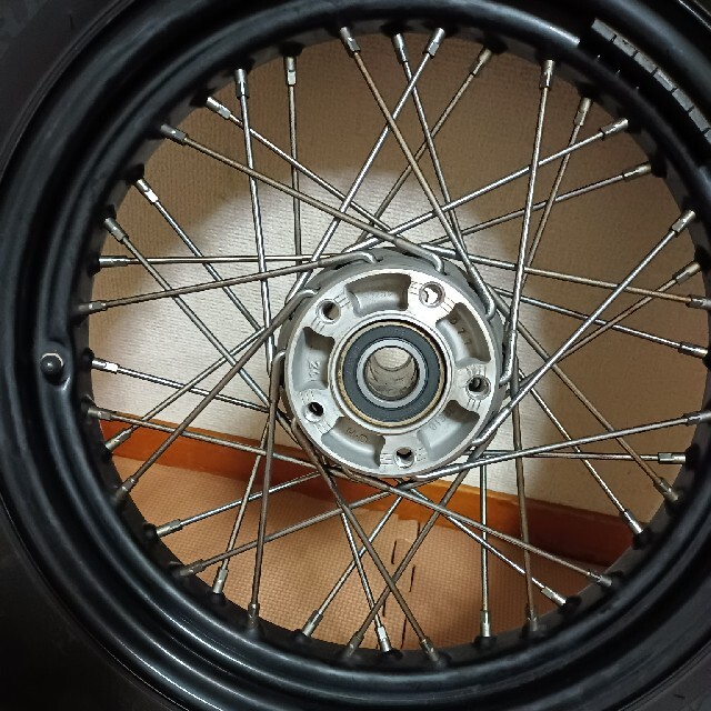 ハーレーxl1200x純正リアホイール フォーティーエイト スポーツスター