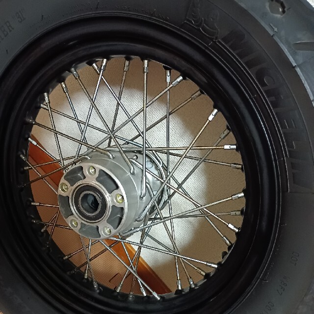 ハーレーxl1200x純正リアホイール フォーティーエイト スポーツスター