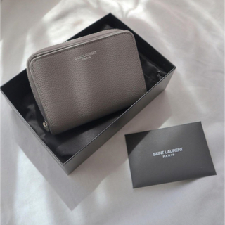 イヴサンローランボーテ(Yves Saint Laurent Beaute)のSORA様専用　サンローラン　SAINTLAURENT 二つ折り財布(財布)