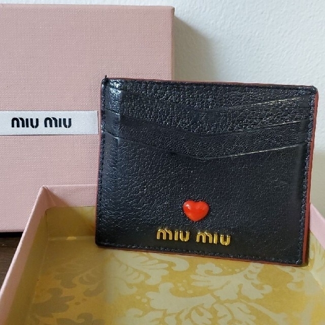 miumiu(ミュウミュウ)の*ゆん様*  miu miu カードケース *箱なし* レディースのファッション小物(パスケース/IDカードホルダー)の商品写真