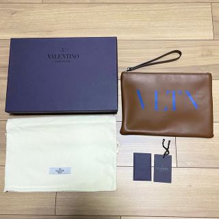 ヴァレンティノ(VALENTINO)のバレンティノ　クラッチバッグ(セカンドバッグ/クラッチバッグ)