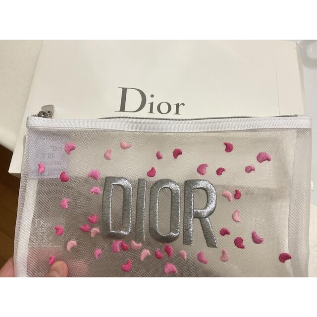 Christian Dior(クリスチャンディオール)のDior ディオール ノベルティメッシュポーチ　新品未使用　箱付き レディースのファッション小物(ポーチ)の商品写真