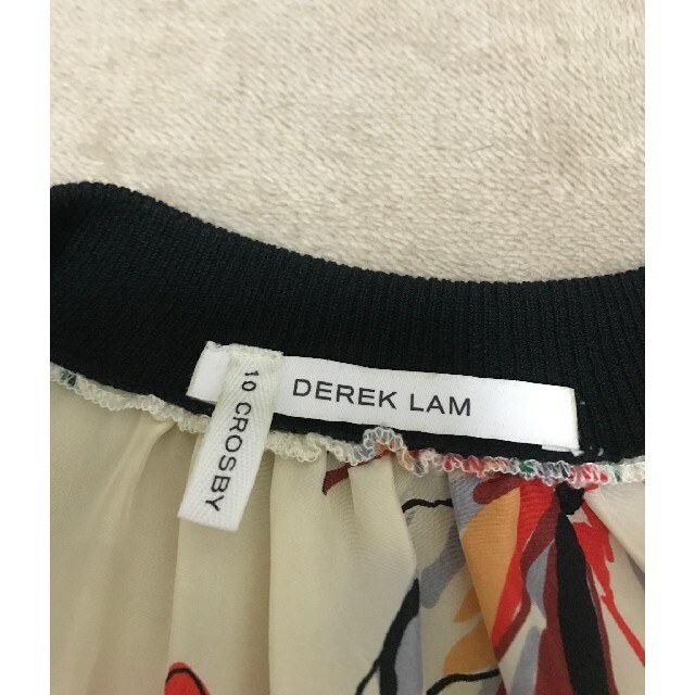 DEREK LAM(デレクラム)のDEREK LAM カーディガン　シルク100% レディースのトップス(カーディガン)の商品写真