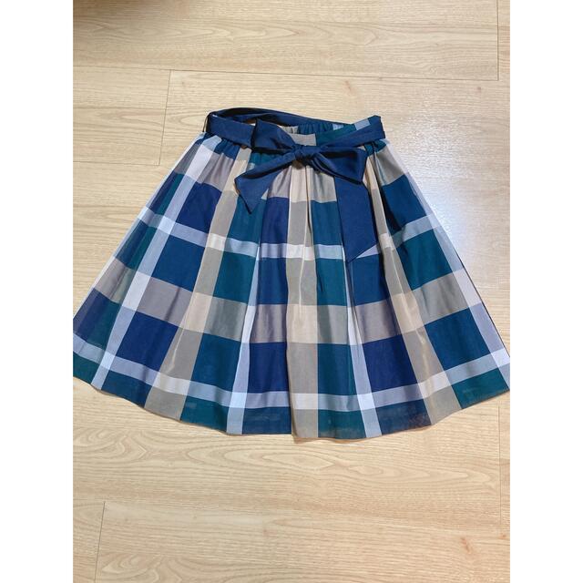 BLUE LABEL CRESTBRIDGE(ブルーレーベルクレストブリッジ)のブルーレーベル　スカート レディースのスカート(ひざ丈スカート)の商品写真