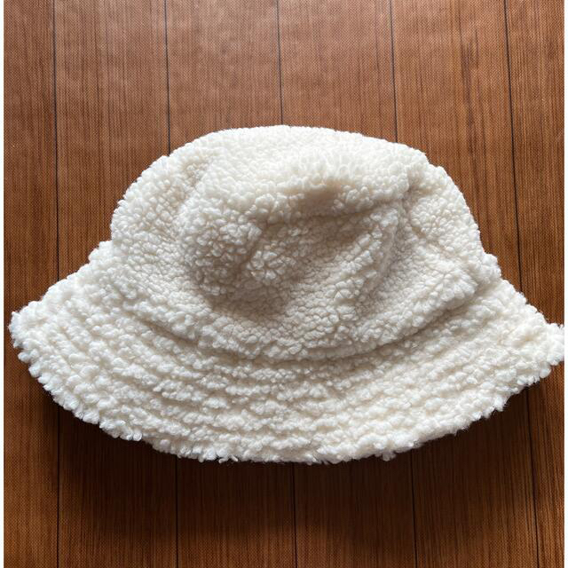 UGG(アグ)のUGG  ALL SHERPA BUCKET HAT  オフ レディースの帽子(ハット)の商品写真