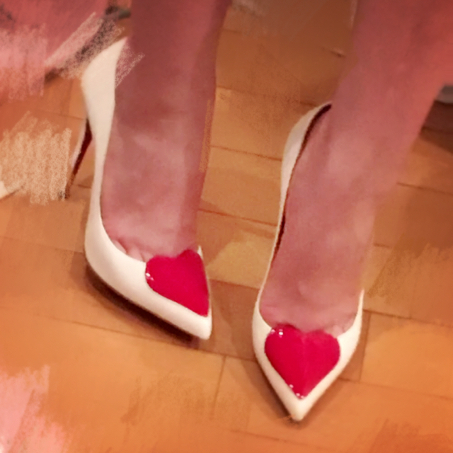 ホットセール Christian Louboutin ❤️バレンタイン限定商品