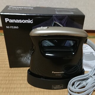 パナソニック(Panasonic)の衣類スチーマー ブラック NI-FS360-K(1台入)(その他)