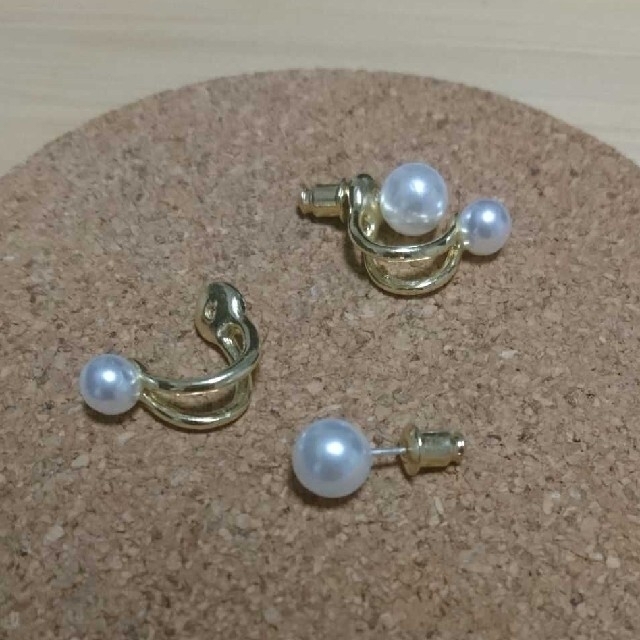 ２粒 パール ピアス 新品 レディースのアクセサリー(ピアス)の商品写真