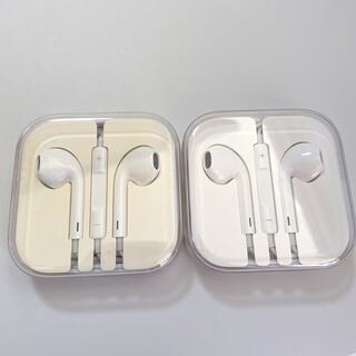 アップル(Apple)のアップル　イヤフォン(ヘッドフォン/イヤフォン)