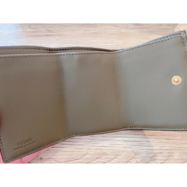 訳ありFENDI フェンディピーカブー三つ折りミニ財布レッド 新品未使用