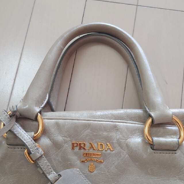 信頼】PRADA - 最終値PRADA プラダ ヴィッテロ シャイン ハンドバッグ