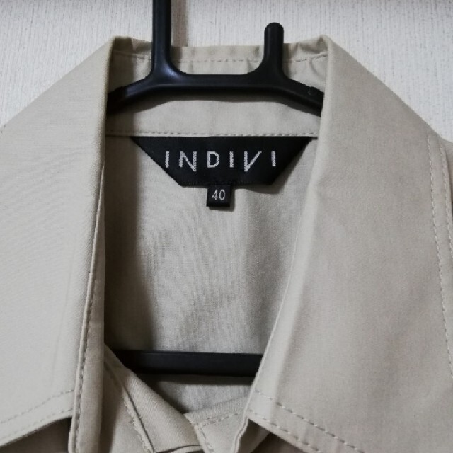 INDIVI(インディヴィ)のINDIV 春先　トレンチ　トップス レディースのジャケット/アウター(トレンチコート)の商品写真