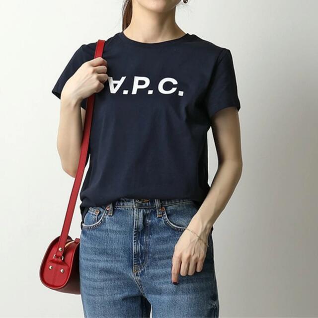 A.P.C(アーペーセー)の【新品未使用】A.P.C/ロゴTシャツ レディースのトップス(Tシャツ(半袖/袖なし))の商品写真