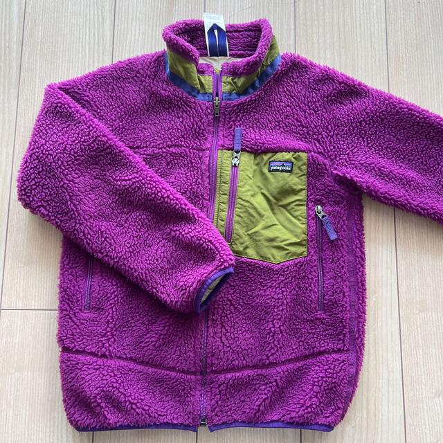 patagonia(パタゴニア)のにぃ様専用　　　パタゴニア  Patagonia キッズパーカー　140 キッズ/ベビー/マタニティのキッズ服女の子用(90cm~)(ジャケット/上着)の商品写真