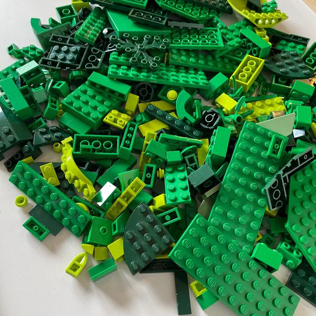 Lego(レゴ)のレゴブロック　パーツ　グリーン　緑 キッズ/ベビー/マタニティのおもちゃ(知育玩具)の商品写真