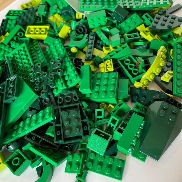 Lego(レゴ)のレゴブロック　パーツ　グリーン　緑 キッズ/ベビー/マタニティのおもちゃ(知育玩具)の商品写真