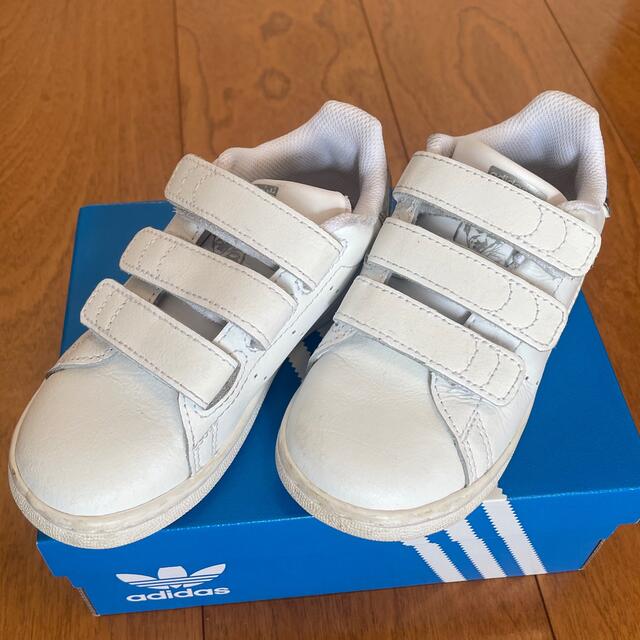 adidas(アディダス)のスタンスミス　キッズスニーカー　16.0cm キッズ/ベビー/マタニティのキッズ靴/シューズ(15cm~)(スニーカー)の商品写真