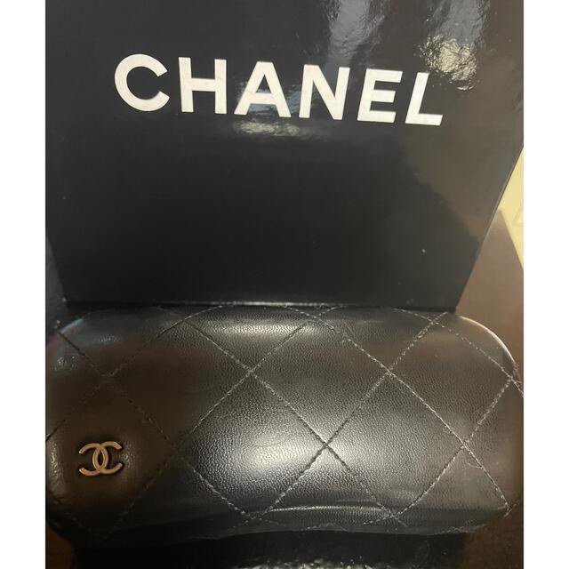 CHANEL(シャネル)のCHANELサングラスケース レディースのファッション小物(サングラス/メガネ)の商品写真