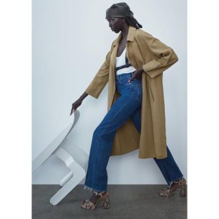 ザラ(ZARA)の新品ZARA ラスティックトレンチコート　XS(トレンチコート)