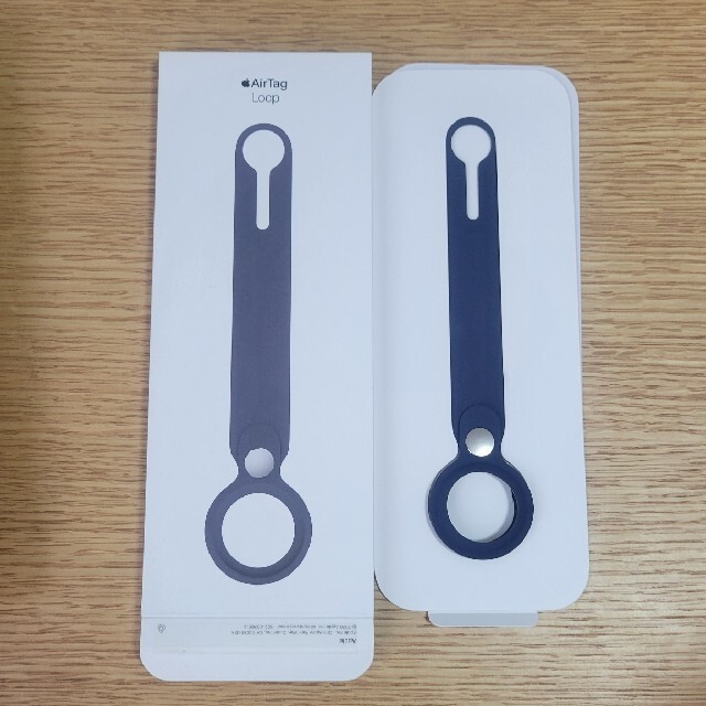 Apple(アップル)のAirTag ループ/ディープネイビー　中古 スマホ/家電/カメラのスマホアクセサリー(その他)の商品写真