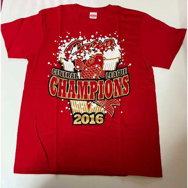 広島東洋カープ(ヒロシマトウヨウカープ)の広島 カープ ビールかけTシャツ 2016 Mサイズ 新品未開封 スポーツ/アウトドアの野球(記念品/関連グッズ)の商品写真