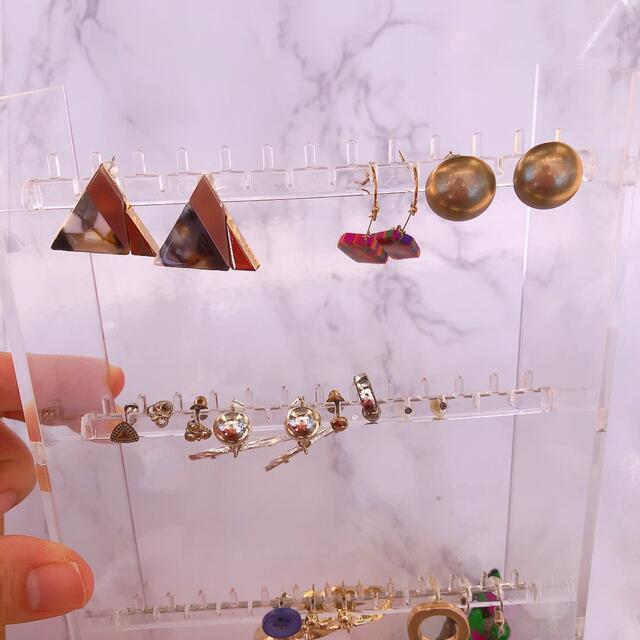 H&M(エイチアンドエム)のピアス　まとめ売り　70セット レディースのアクセサリー(ピアス)の商品写真