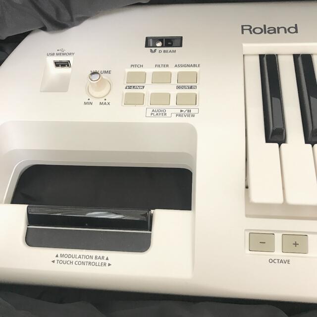 Roland(ローランド)の【送料込み】Roland Lucina シンセサイザーAX-09 ケース付き 楽器の鍵盤楽器(キーボード/シンセサイザー)の商品写真