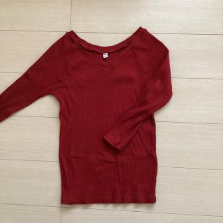 ユニクロ(UNIQLO)のユニクロ　カットソー　レッド　Lサイズ(カットソー(長袖/七分))