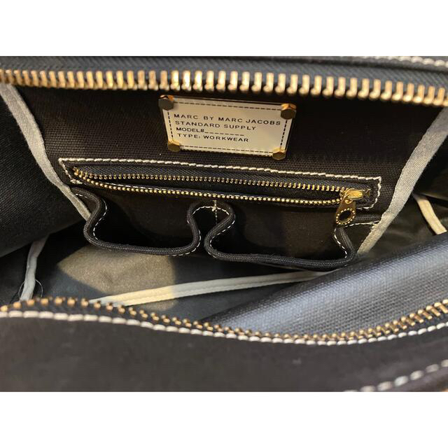 MARC BY MARC JACOBS(マークバイマークジェイコブス)の美品　マークジェイコブス　トートバッグ レディースのバッグ(トートバッグ)の商品写真