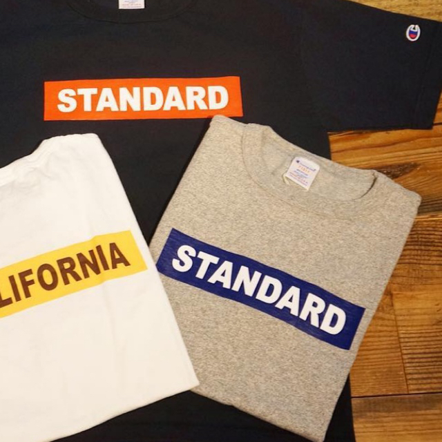 STANDARD CALIFORNIA(スタンダードカリフォルニア)のチャンピオン×スタンダードカリフォルニア Tシャツ　グレー　Sサイズ メンズのトップス(Tシャツ/カットソー(半袖/袖なし))の商品写真