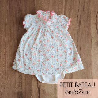 プチバトー(PETIT BATEAU)の【PETIT BATEAU】花柄ロンパース　67cm(ワンピース)