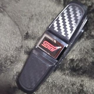 スバル(スバル)のSUBARU STI バイザーサングラスフック 現品限り(車内アクセサリ)