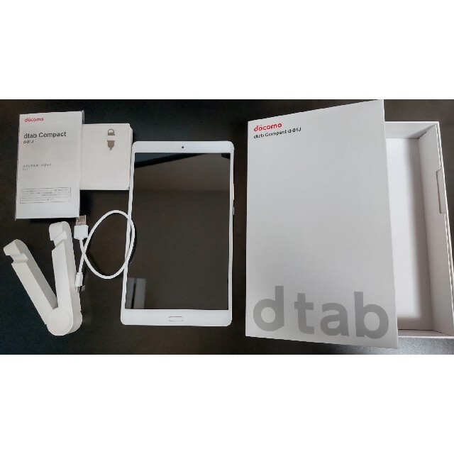 【付属あり】Huawei dtab Compact d-01J Silverタブレット