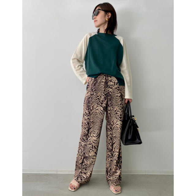 L'Appartement DEUXIEME CLASSE(アパルトモンドゥーズィエムクラス)のお取り置き中◆Leopard Relaxed Pants 34 レディースのパンツ(カジュアルパンツ)の商品写真