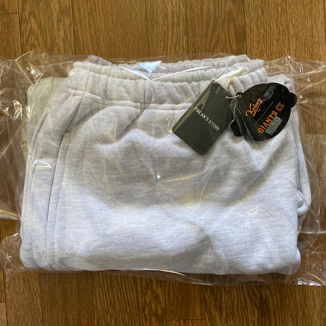 KEBOZ × GIANTS コラボ スウェット XL KEBOZ × GIANTS コラボ スウェット XL
