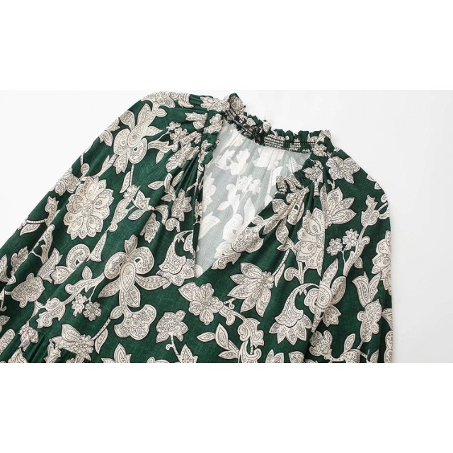 ZARA(ザラ)の👗3月新作💐7663◆green vintage レトロ 花柄 ワンピース レディースのワンピース(ひざ丈ワンピース)の商品写真