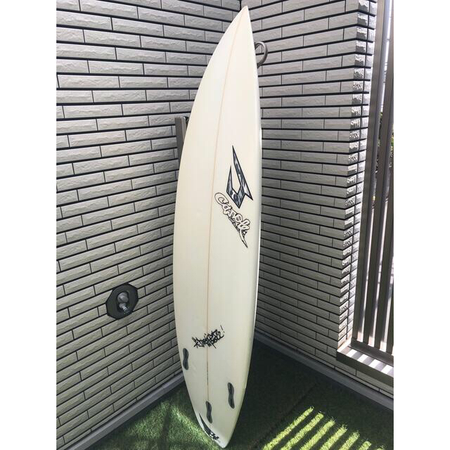 Justice surfboard ジャスティス　サーフボード　サーフィン