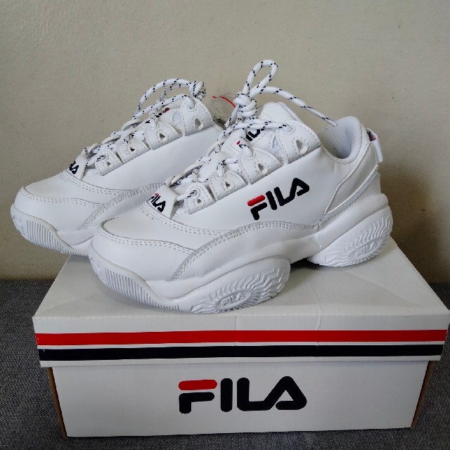 FILA　厚底スニーカー　PROVENANCE　２３センチ 1