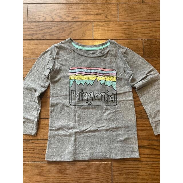 patagonia(パタゴニア)のGO hemp七分丈Tシャツ、patagoniaロンTキッズ用2枚セット キッズ/ベビー/マタニティのキッズ服男の子用(90cm~)(Tシャツ/カットソー)の商品写真